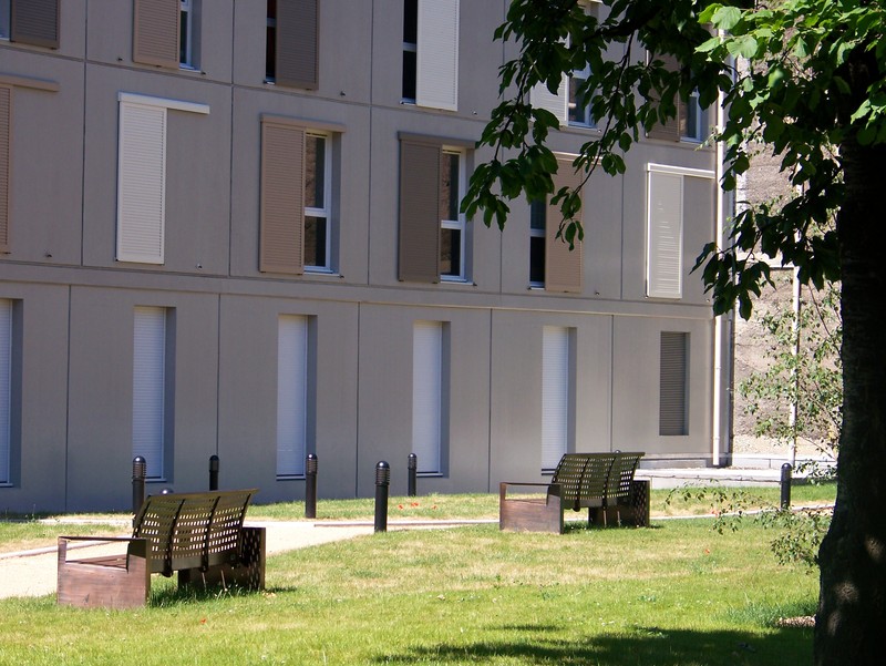 LA DOUA
